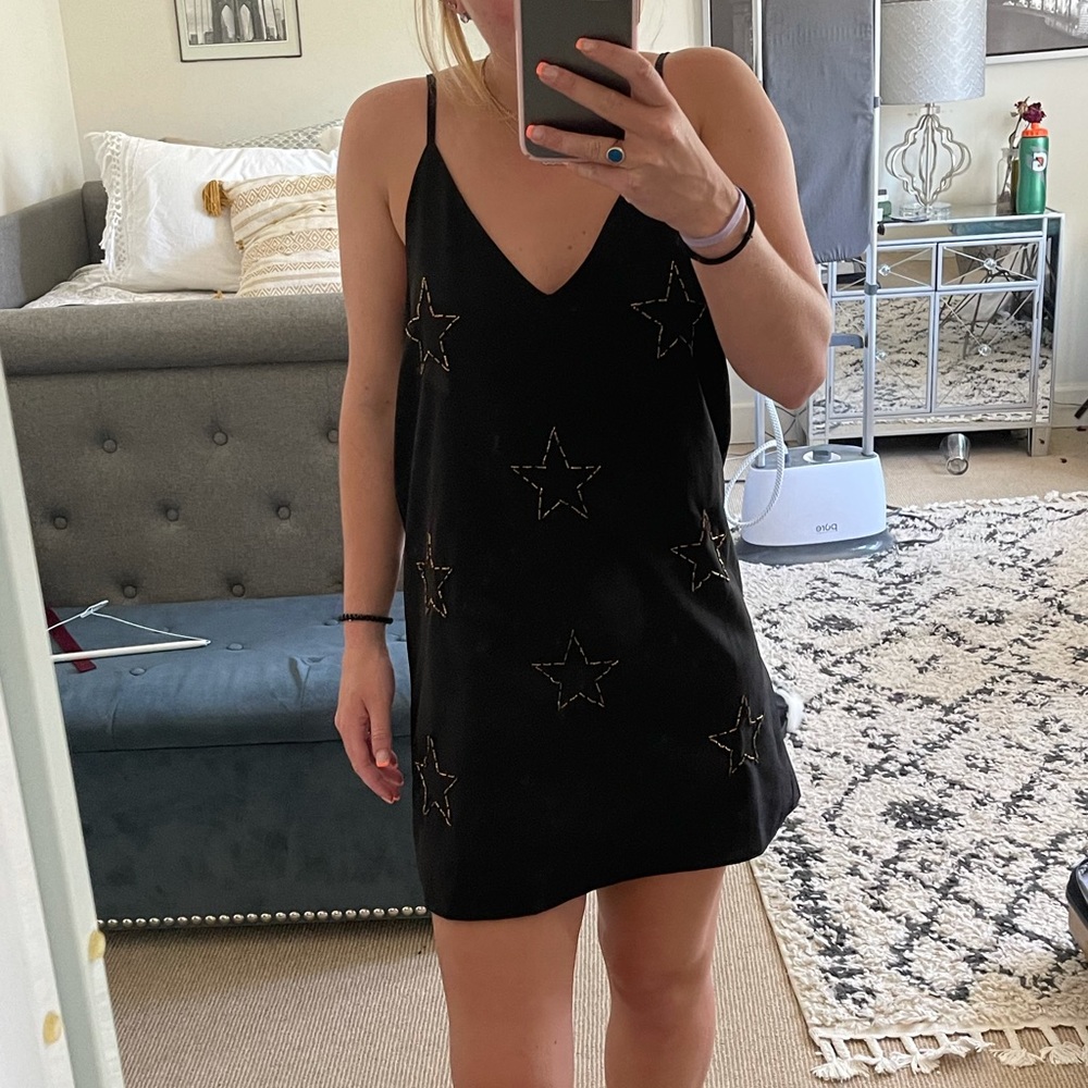 Chandeliers boutique (NY)- star shift dress